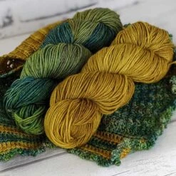 Betwixtmas Knitted Shawl 2021 - Burnished In Fyberspates DK - By Lynne Rowe 10 Betwixtmas Knitted Shawl 2021 - Burnished In Fyberspates DK - By Lynne Rowe -Black Sheep Wool Betwixtmas2022Burnished2 90428f7d d142 4ab9 ae04 32ad6e9ec484