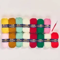 Gingerbread Christmas Crochet Along In Hayfield Bonus Dk By Lindsey Newns -Black Sheep Wool CAL OVERHEAD DETAILS 033