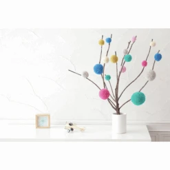 Clover Pom-Pom Maker - Extra Small -Black Sheep Wool CL3127 LS png