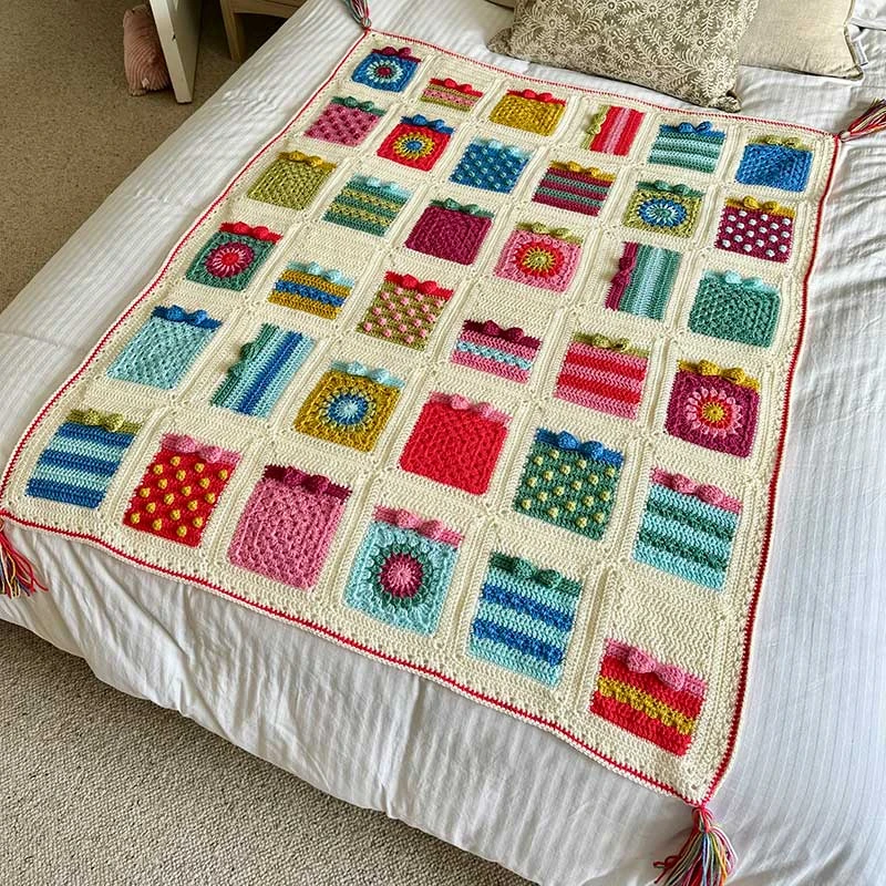 The Gift Of Christmas CAL By Anita Gibney - Retro 3 The Gift Of Christmas CAL By Anita Gibney - Retro