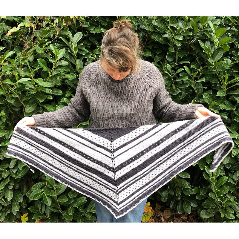 Betwixtmas Shawl 2020 - In Rowan Island Blend - By Lynne Rowe 3 Betwixtmas Shawl 2020 - In Rowan Island Blend - By Lynne Rowe