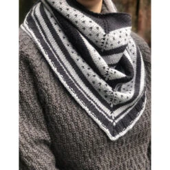 Betwixtmas Shawl 2020 - In Rowan Island Blend - By Lynne Rowe 12 Betwixtmas Shawl 2020 - In Rowan Island Blend - By Lynne Rowe -Black Sheep Wool betwixtmas2020 6