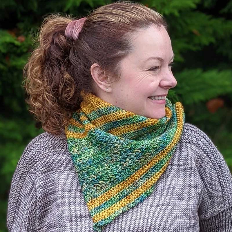 Betwixtmas Knitted Shawl 2021 - Burnished In Fyberspates DK - By Lynne Rowe 3 Betwixtmas Knitted Shawl 2021 - Burnished In Fyberspates DK - By Lynne Rowe